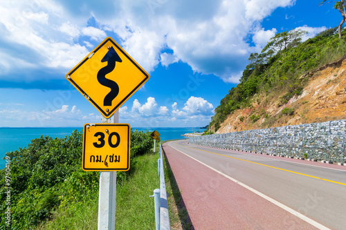 Speed limit signs of 30 km / hour in Thailand.