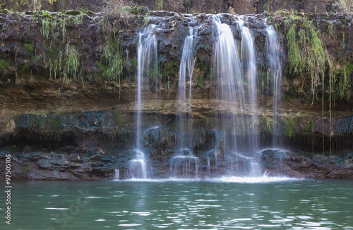 Cascata sul fiume metauro a Fermignano