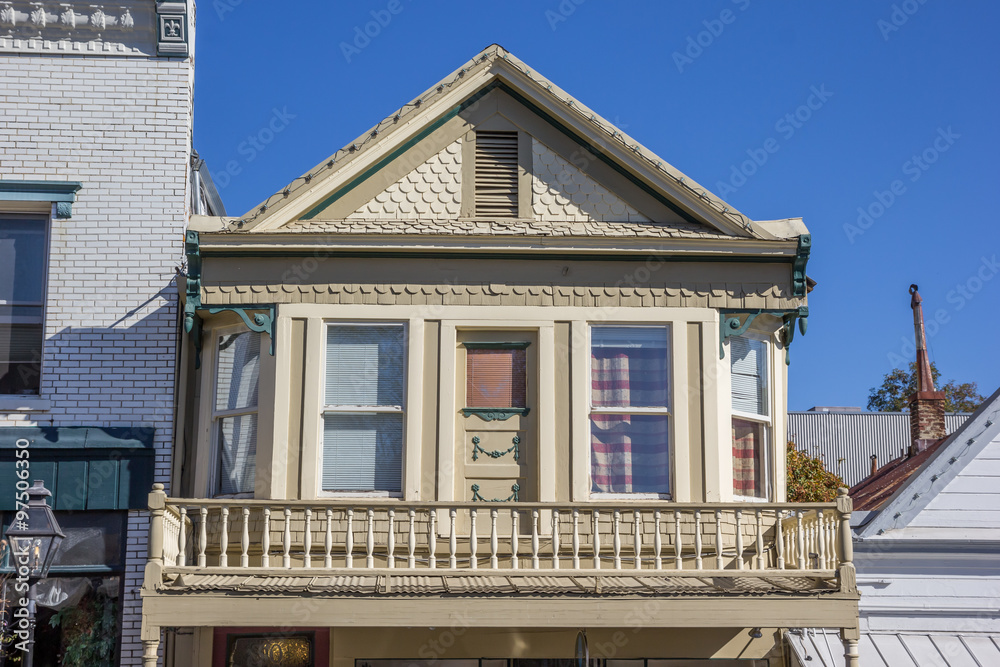Obraz premium Historical house in downtown Nevada City
