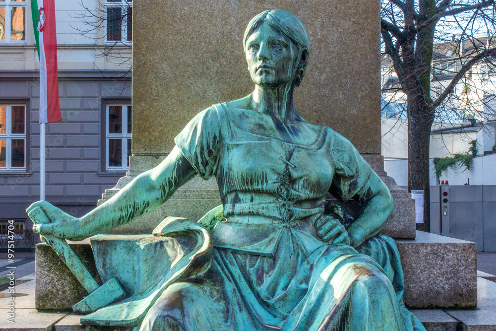 BismarckDenkmal Düsseldorf StockFoto Adobe Stock