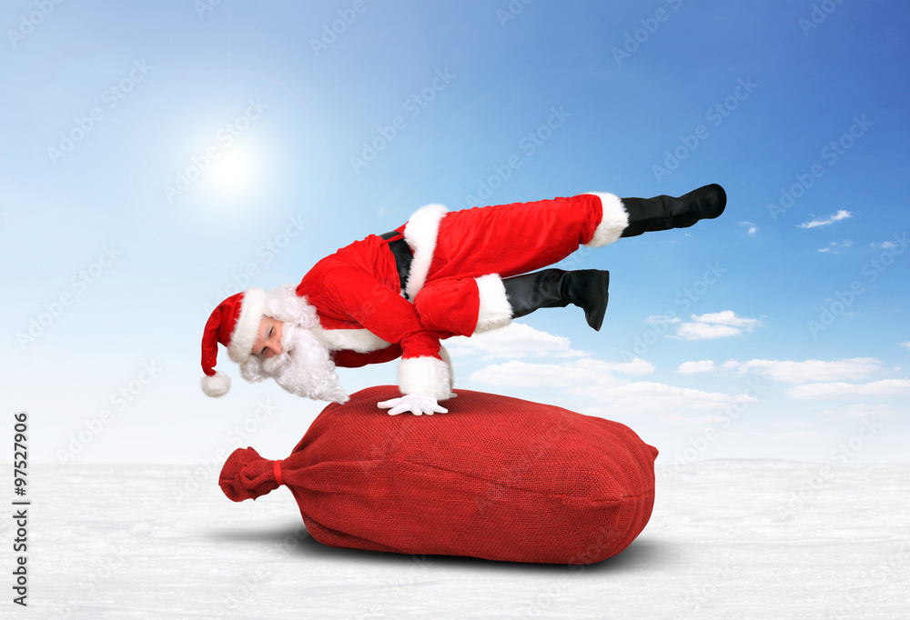 Tanzender Weihnachtsmann Stock Photo | Adobe Stock