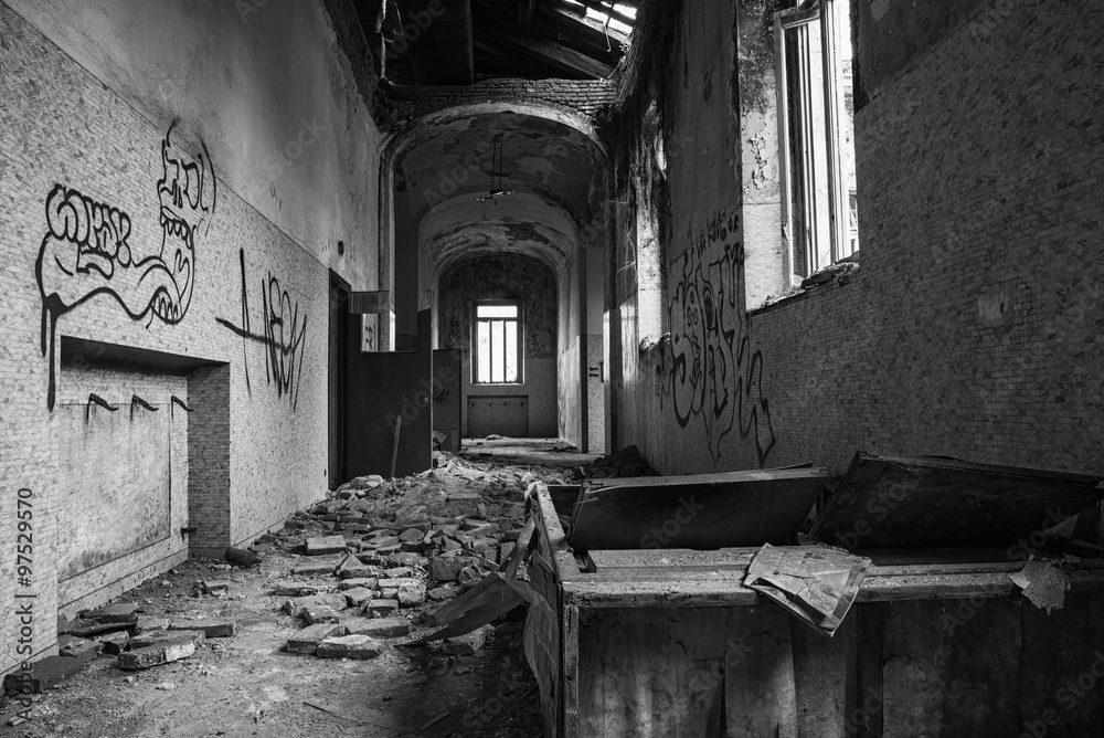 Obraz premium Corridoio abbandonato