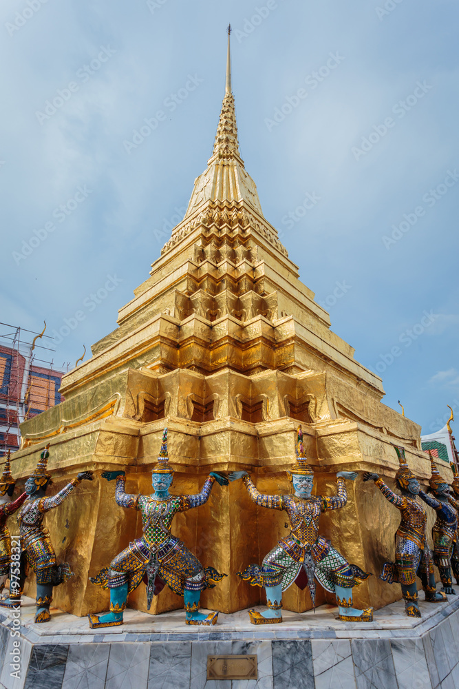 Fototapeta premium Thai temple