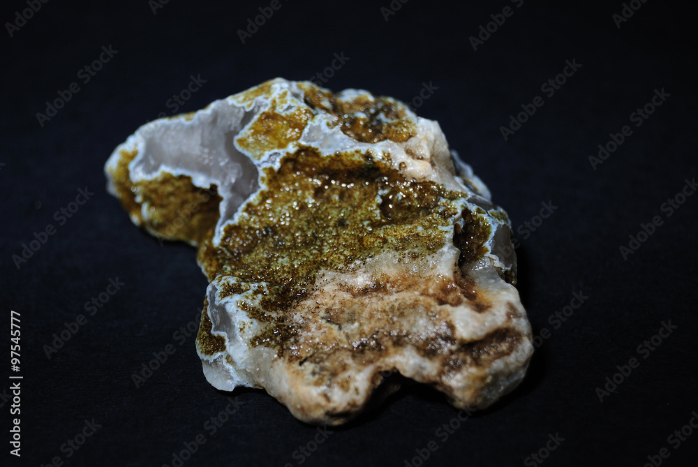 Calcedonio - Collezione minerali in forma naturale Calcedonio - Collezione minerali in forma naturale