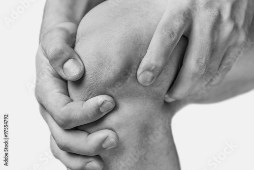 Pain in the male knee