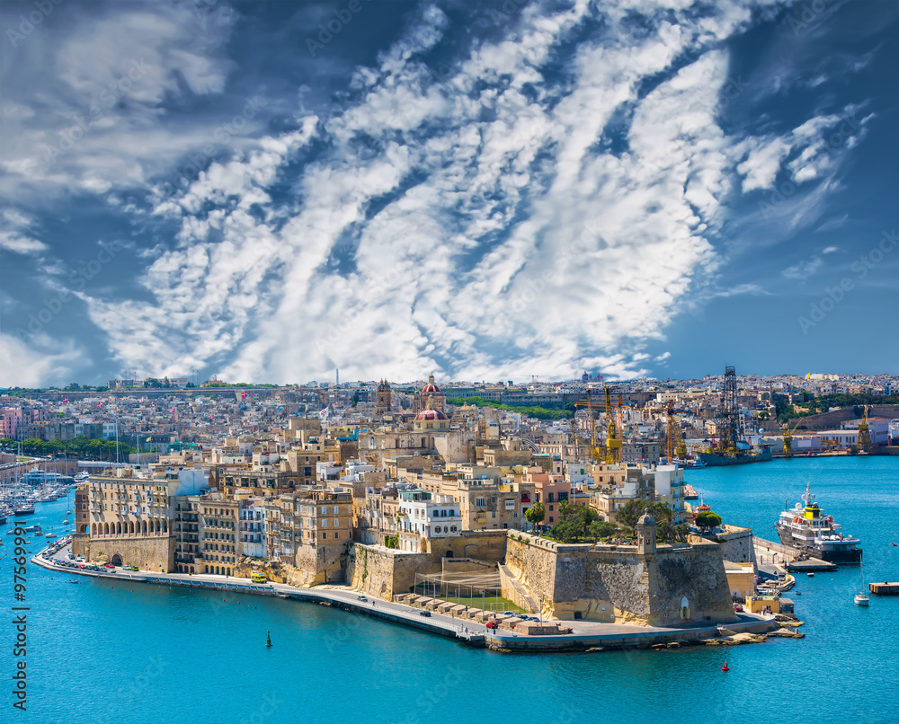 Fototapeta premium view on Valletta from sea