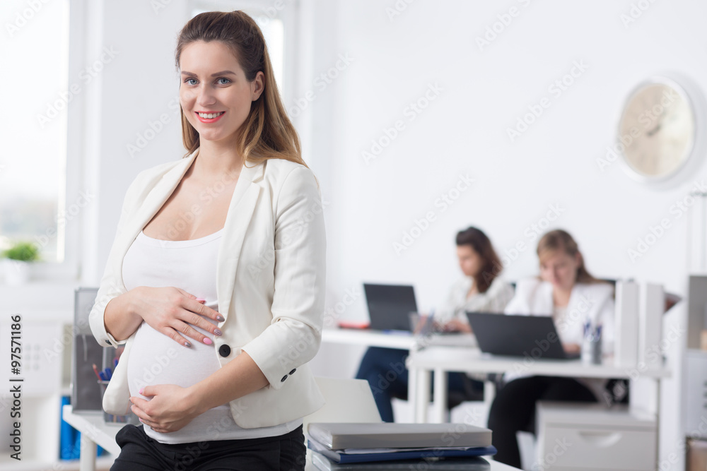 Female pregnant boss Female pregnant boss