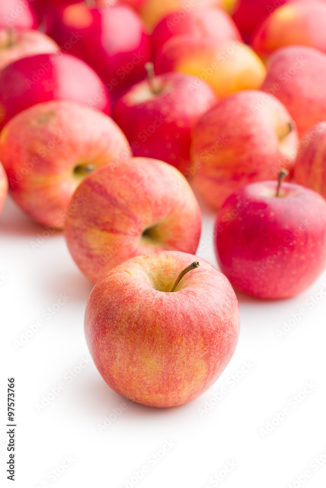 red apples