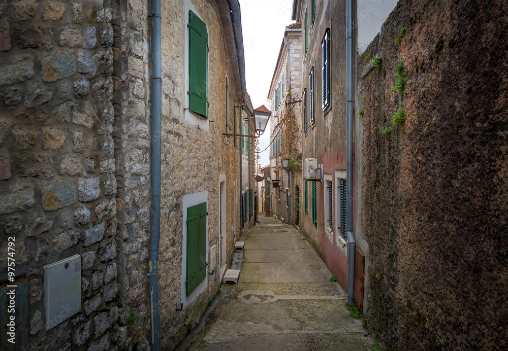 Fototapeta premium Old streets of Herceg Novi old town