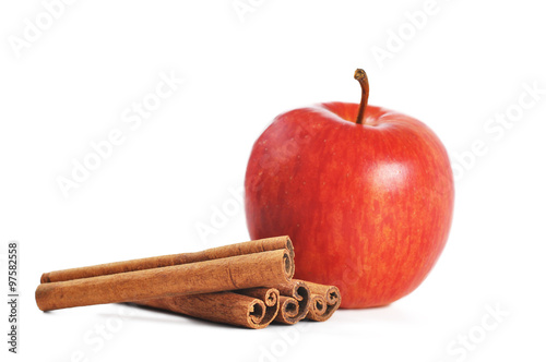 Apple and cinammon sticks