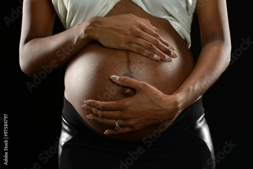 Принти на полотні Close up of pregnant black woman