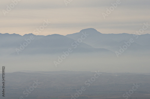 Blick auf das Taurusgebirge von Pamukkale aus