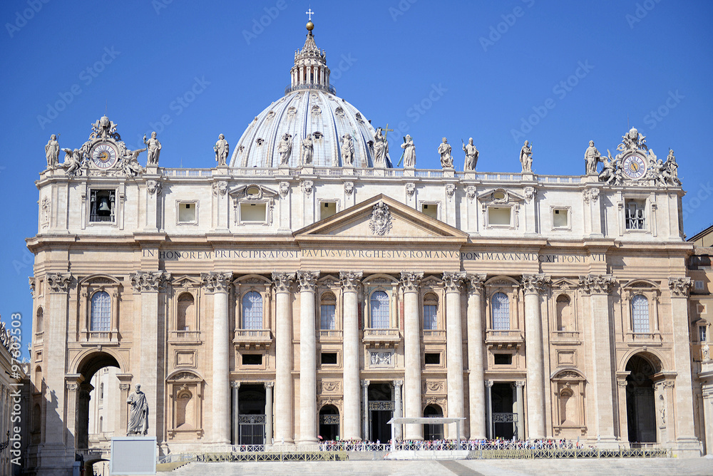 Basilica di San Pietro in Vaticano, frontale