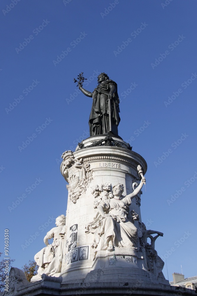 Statue de la République à Paris