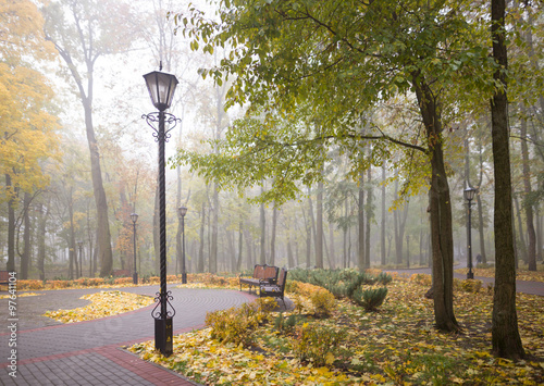 Gomel / Belarus - October 23, 2015: Morning. walk in the park Lu