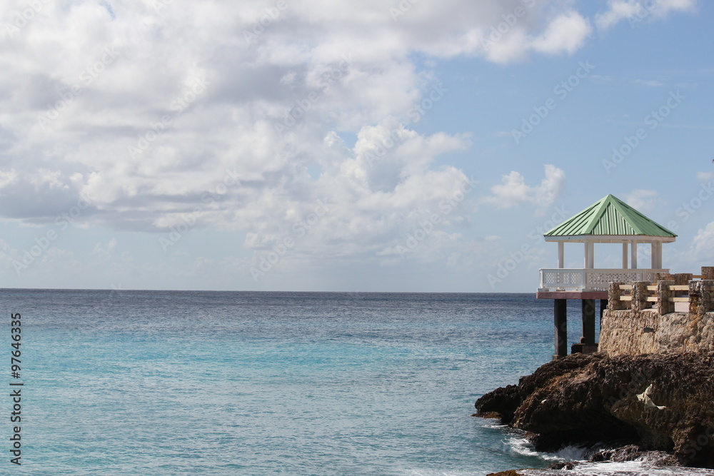 Dia perfeito na praia do caribe em St Marteen Saint Marten