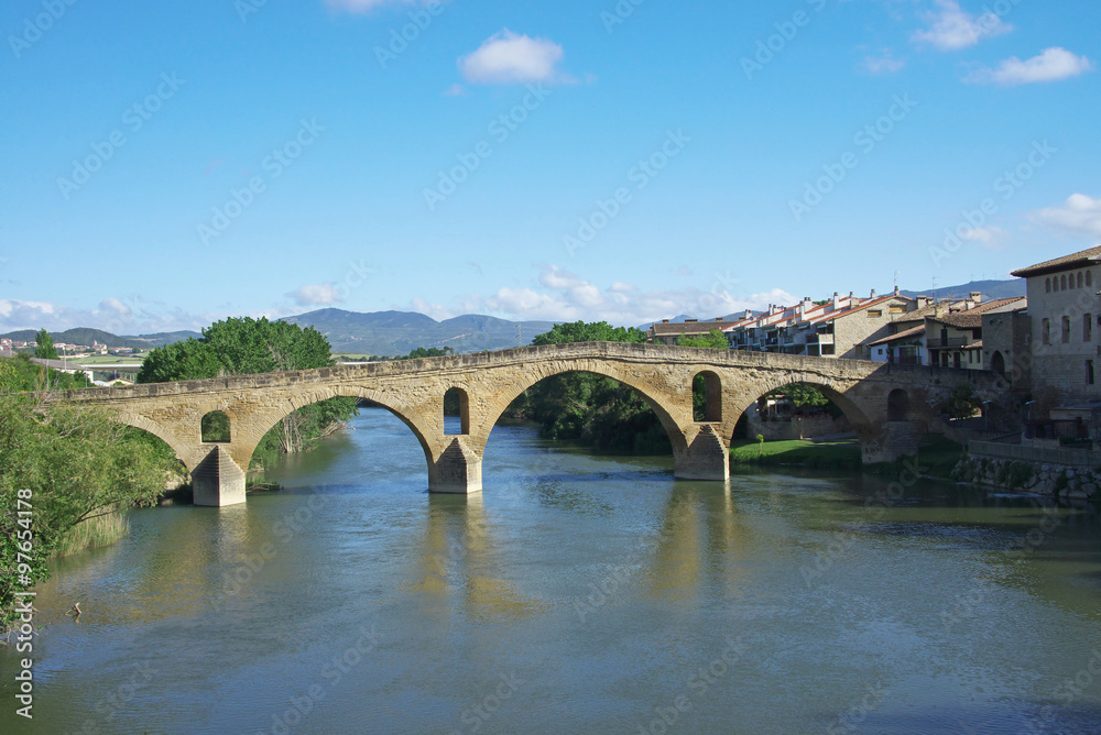 Die Pilgerbrücke in Puente la Reina Die Pilgerbrücke in Puente la Reina