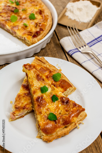 Traditional french quiche