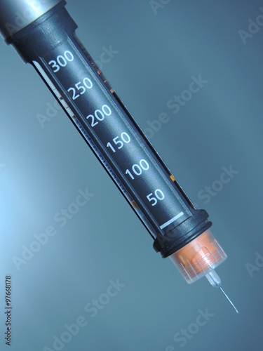 Insulin injection pen for treatment in diabetes