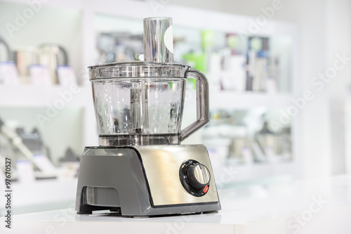 single electric food processor in retail store