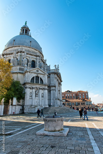 Fototapeta Naklejka Na Ścianę i Meble -  The Basilica Santa Maria della Salute in Venice