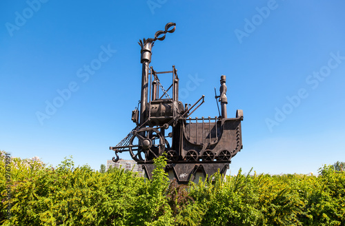 Sculpture "The history of transport. The Steam locomotive" 