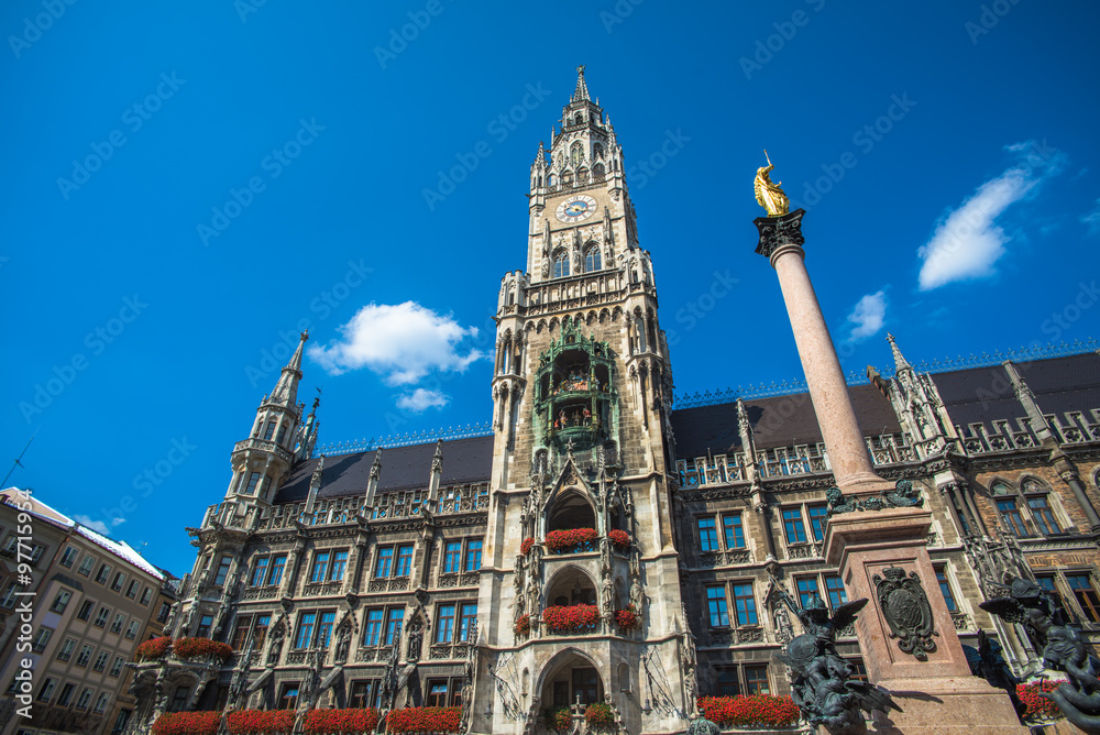 Fototapeta premium Munich city hall at Marienplatz, Bavaria, Germany