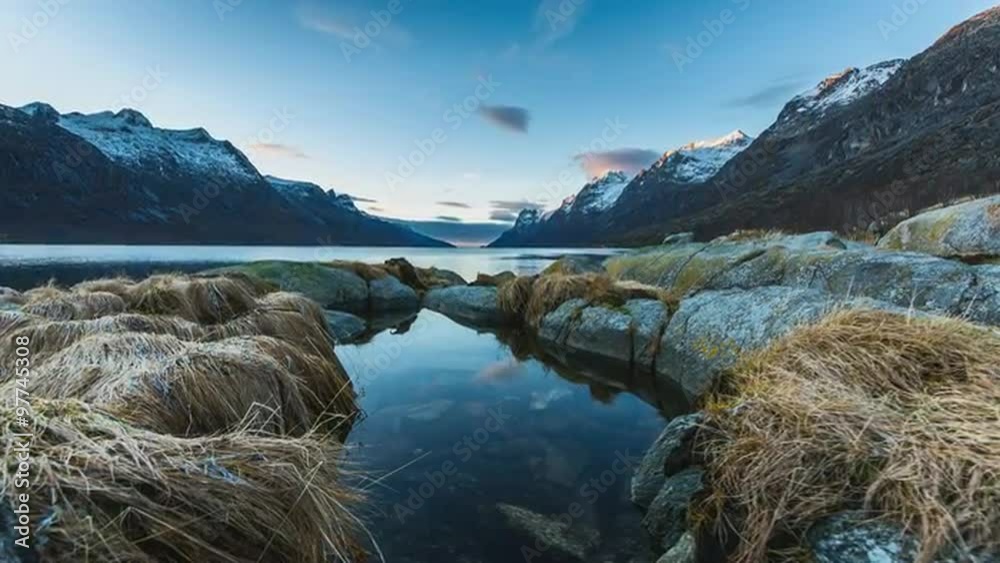 Fjord in Norwegen im Zeitraffer