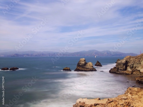 Wallpaper Mural waves and rocks Torontodigital.ca