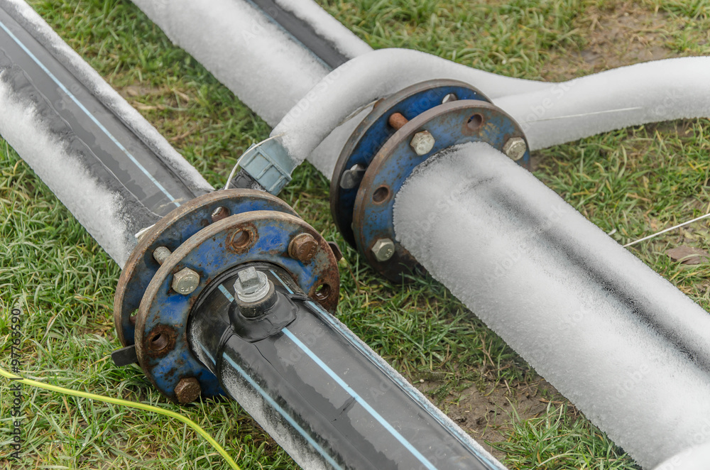 Cool pipes as a part of seasonal ice rink