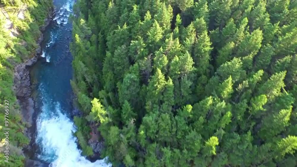 Aerial Montana Glacier National Park
Aerial video of Glacier National Park in Montana.