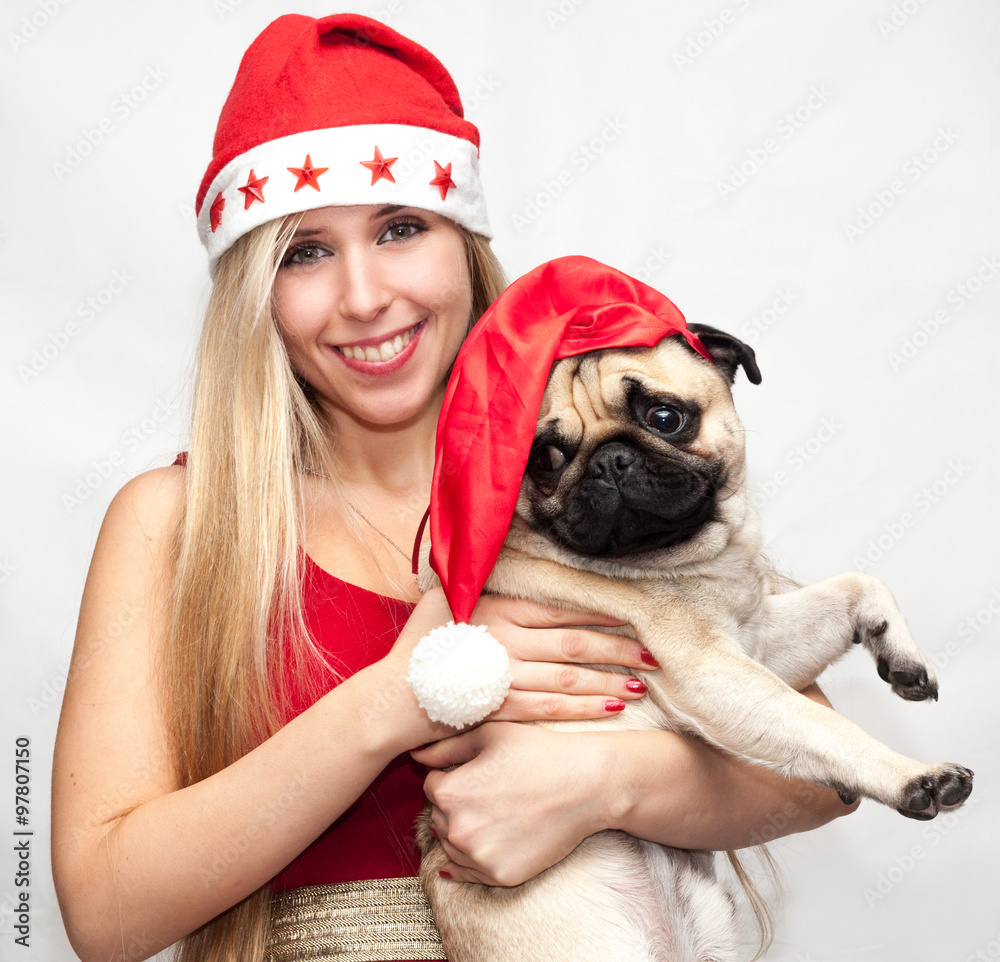 Bella ragazza con cane carlino. Natale Stock Photo | Adobe Stock