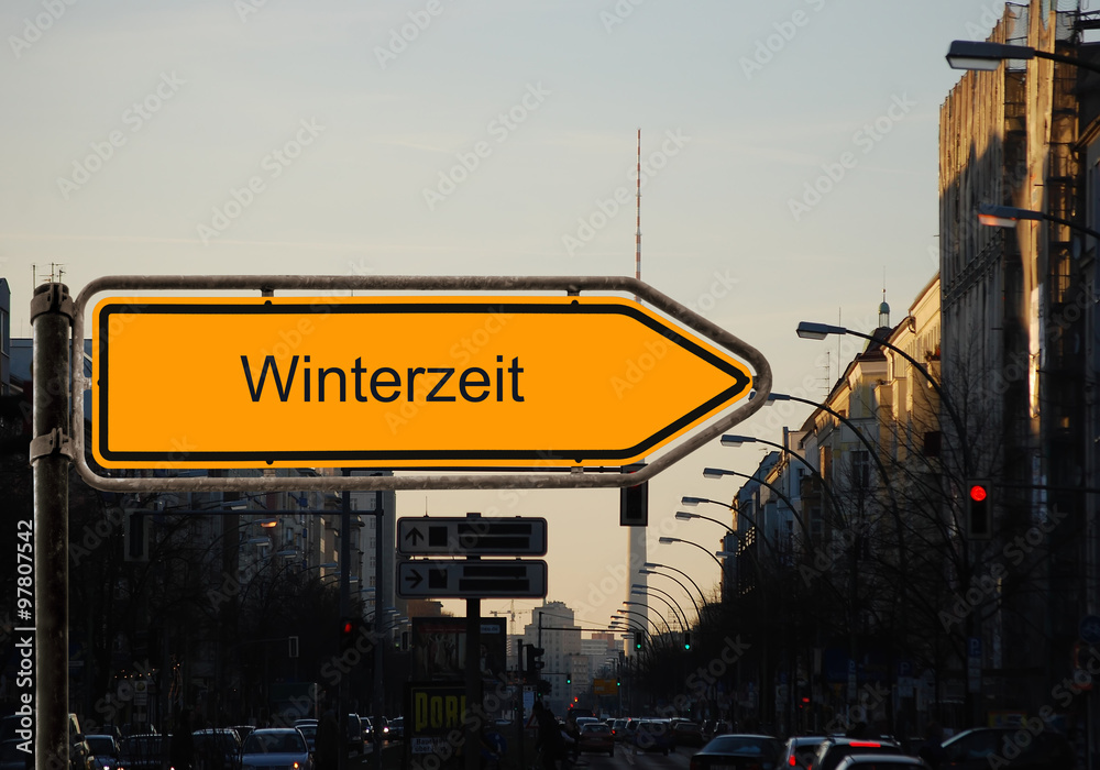 Obraz premium Strassenschild 37 - Winterzeit