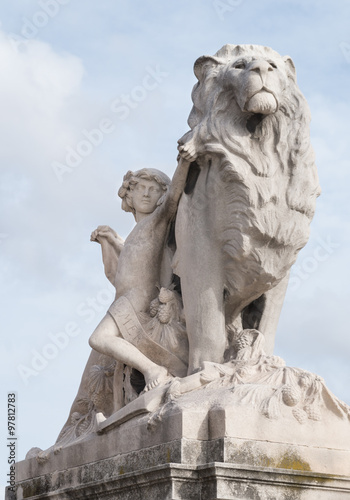 L Enfant et le Lion  Marseille 
