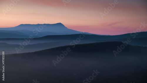 Fototapeta Naklejka Na Ścianę i Meble -  Sunrise over the mountain Chatyr-Dag, Crimea