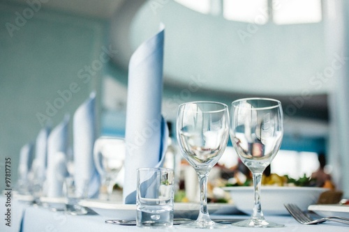 serving table interior decor © Northern life