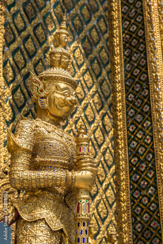 Royal guard at Wat Phra Kaew