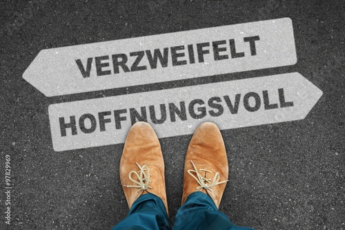 th n verzweifelt hoffnungsvoll I photo