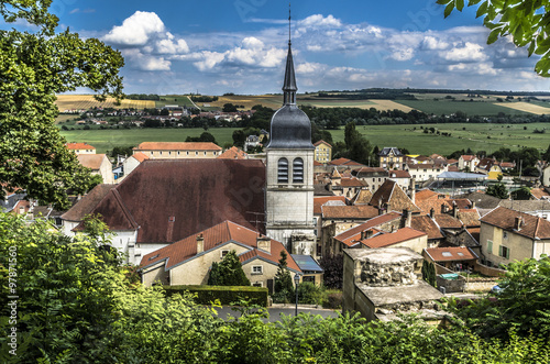 Fotografie Montons sur le Socle et Prions