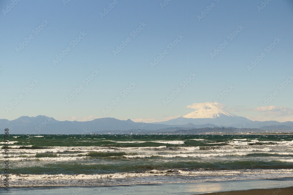 日本の海 湘南海岸と富士山 Stock Photo Adobe Stock