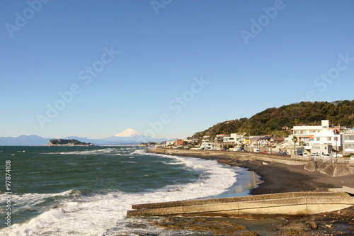 鎌倉の海岸線と富士山 photo