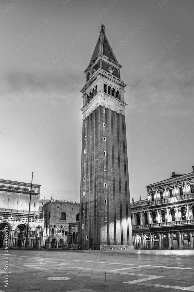 Fototapeta premium B&W San Marco square, Venice
