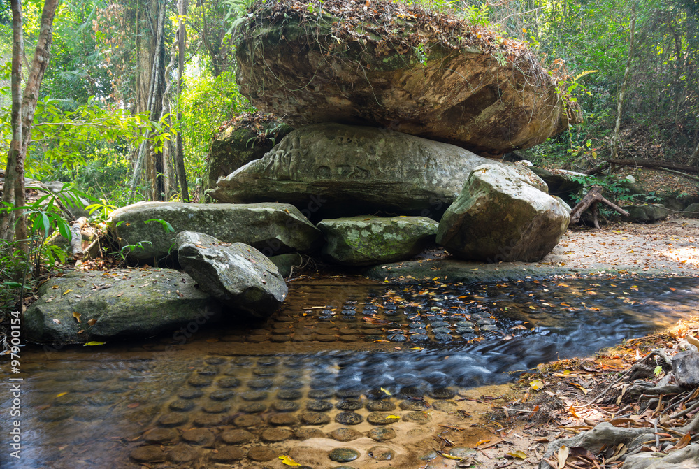 Kbal Spean stone carvings in Angkor Wat, Cambodia Kbal Spean stone carvings in Angkor Wat, Cambodia
