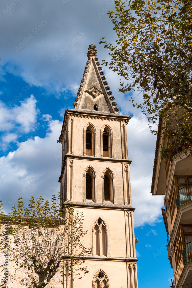 Glockenturm der Pfarrkirche Sant Bartomeu, San Bartolomé