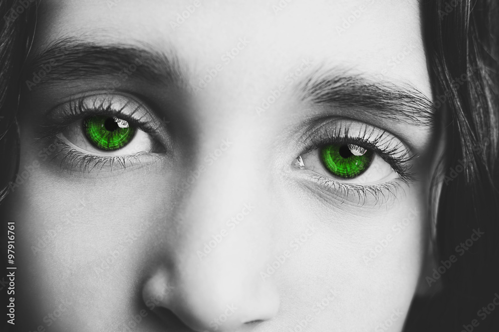 Naklejka premium A beautiful insightful look eye. Close up shot