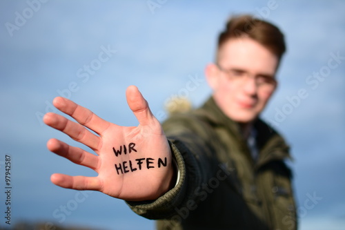 Wallpaper Mural Wir Helfen  Torontodigital.ca