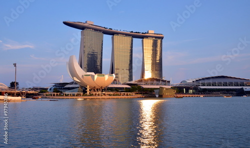 Canvas Print Helix Bridge in Singapore is a pedestrian bridge linking Marina Centre with Marina South in the Marina Bay area in Singapore
