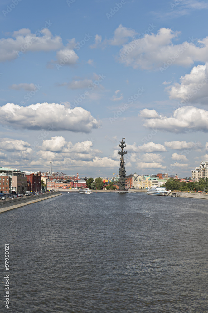 August 20, 2014: Photo of Moscow river, the statue of Peter the