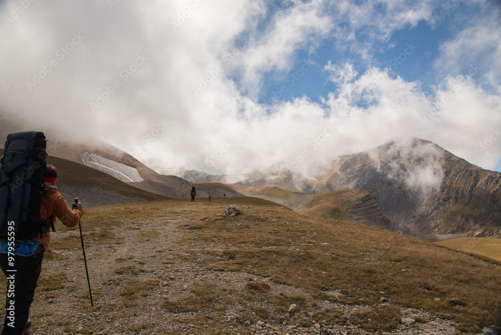 Obraz premium Tourist trip in the mountains of North-West Caucasus