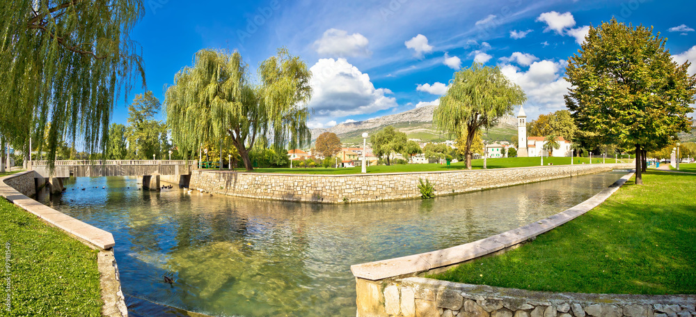 Fototapeta premium Town of Solin panoramic view